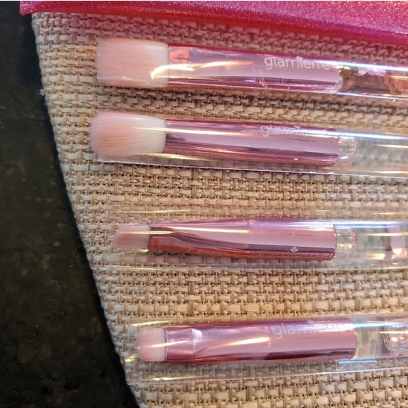 Glamierre Pink Makeup Brush Set of 4 - Picture 7 of 11